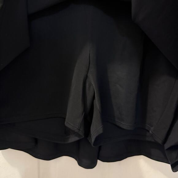 Torrid Active Swim high-rise‎ skater style black skort shorts size 0 (L) - Picture 3 of 9